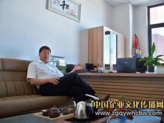 <a href=http://www.fenghenever.com/ target=_blank class=infotextkey>风痕</a>.JPG