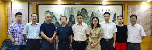 海淀区副区长孟景伟一行视察中发电子市场3