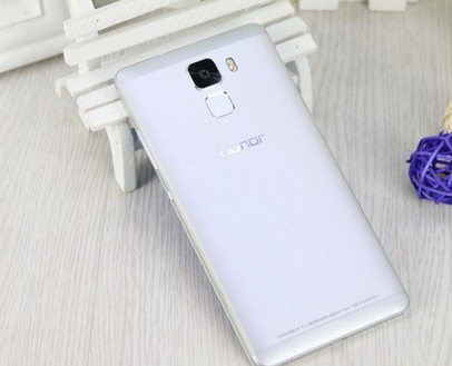 图5：荣耀7后置摄像头