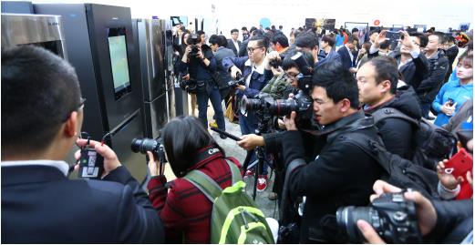 三星中国论坛在沪开幕，创新产品引领家电智能化新方向