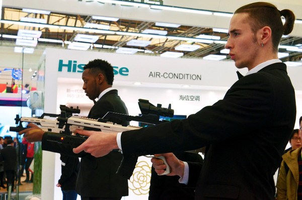 2016AWE大赏！超模带你看国际范儿的海信