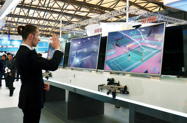 2016AWE大赏！超模带你看国际范儿的海信