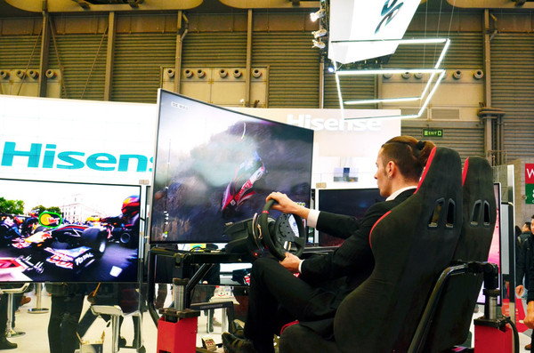 2016AWE大赏！超模带你看国际范儿的海信