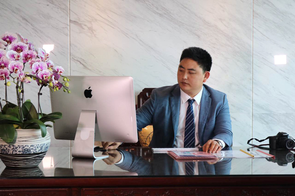 沃坤金融集团总裁黄立强