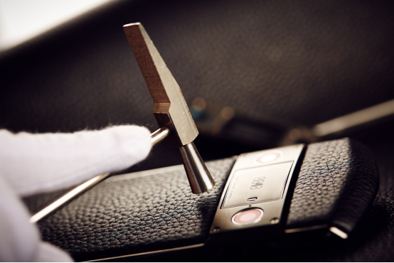 父亲节送8848钛金手机的四大理由