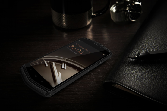 父亲节送8848钛金手机的四大理由