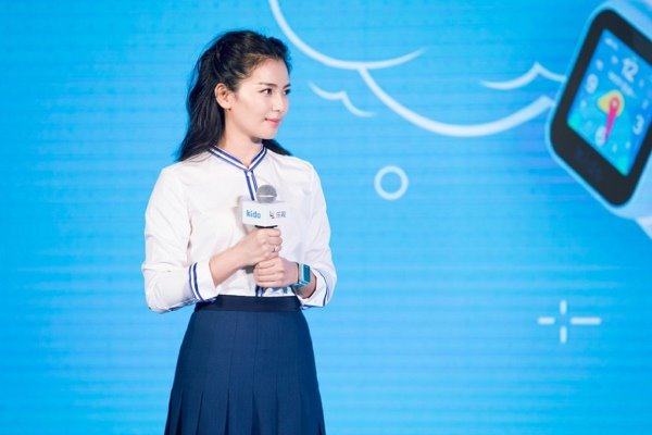 技术震惊电信展，全球首款4G全网通智能儿童手表乐视Kido发布