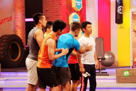 海信手机独冠《Battle！好身材》 撒贝宁领衔热炼