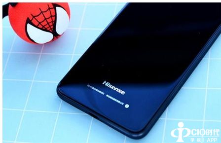 全面屏最虔诚的布道者 海信哈利手机全面开放购买