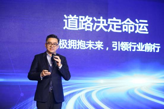 TCL/3R3B7106.JPG