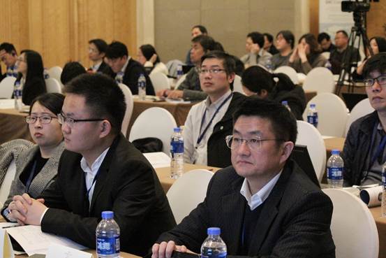 说明: ../ETECH2018/PHOTOS/QD/现场%202.jpg