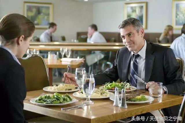 43岁被裁员,年薪200万:这5件事,你越早明白越好