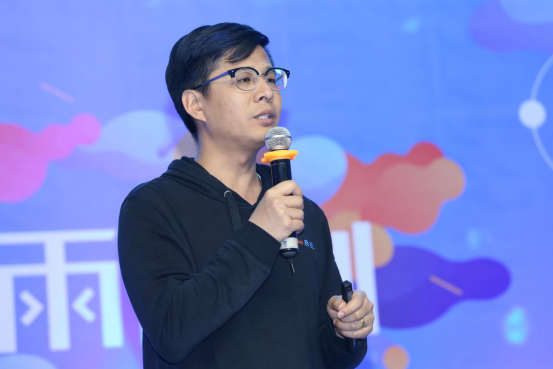 易观携手中关村投资联盟等创业孵化机构，共同签署“春雨计划”战略合作 V2408.png