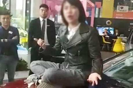 西安“哭诉维权”事件