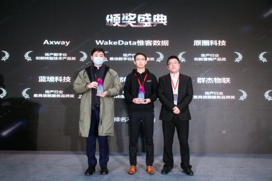 云图片