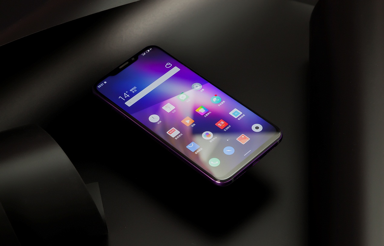 魅族x8双色图赏:秒中毒!这渐变色彻底撩到我了