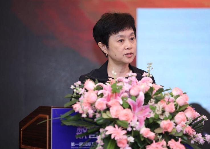 在此次大会上,《数据中心建设 》杂志总编兼执行主任何春华主持了大会