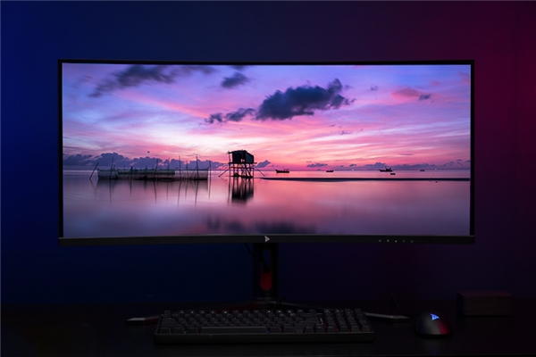 年度机皇:钛度mini led 2304分区旗舰曲面显示器4999元来袭 - it业界