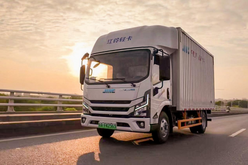 E路达增程版携江铃轻卡全场景全链路最优解决方案震撼发布 E路达增程版携江铃轻卡全场景全链路最优解决方案震撼发布